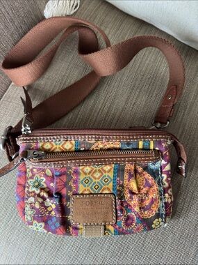 Fossil Multicolor Floral-Print Quilted Crossbody Bag with Brown Strap